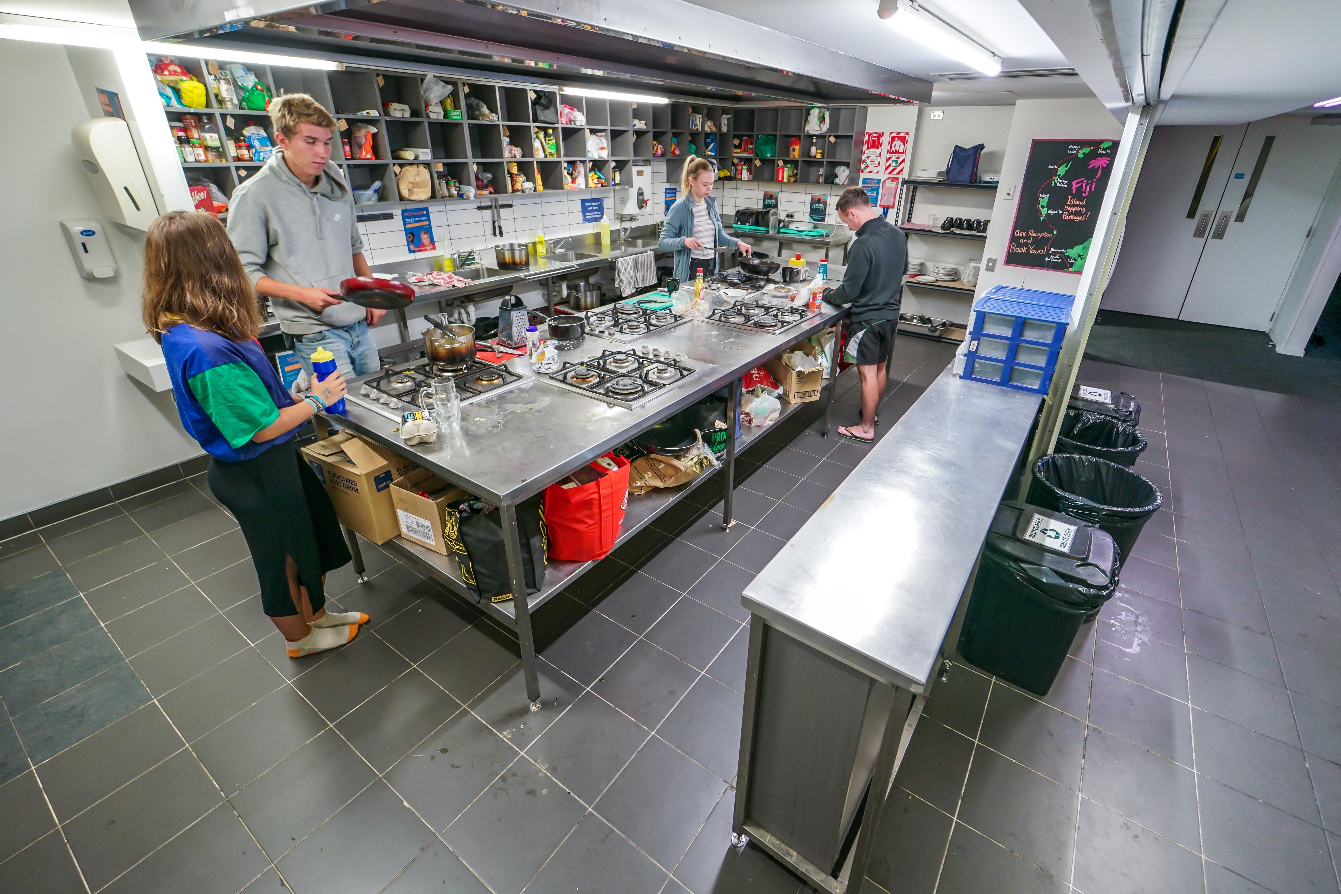 Nomads Queenstown Hostel Екстериор снимка The kitchen at the National Space Centre