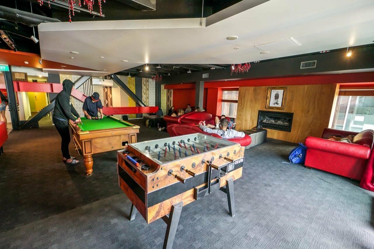 Nomads Queenstown Hostel Екстериор снимка The common room at the International Centre